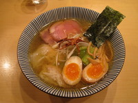 「特製塩そば（平打ち麺）：980円」@饗 くろ㐂の写真