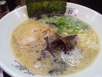 「らーめん￥６００」@とんこつラーメン 博多風龍 渋谷店の写真