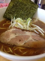 「醤油の辛さが際立つ、とんこつ醤油」@全開屋の写真