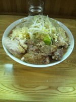 「小豚らーめん」@ラーメン二郎 赤羽店の写真