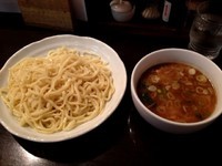 「つけめん￥700　醤油だれ(とんこつ和風だし)麺280g」@つけめん 若葉の写真