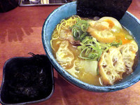 「らぁめん＋煮玉子＋岩のり、300（開店価格）＋100＋100」@匠の麺処 逢縁喜縁の写真