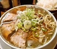 「バリ煮干しそば＋サービスライス(750円)」@中華そば つし馬の写真