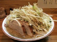 「小ラーメン」@ラーメン神豚 関東学院前店の写真