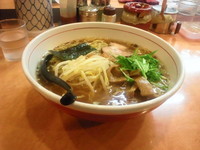 「手打ちラーメン大」@ゴリララーメンの写真