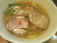 「香り豊かな塩ラーメン」@づゅる麺 豚あじ 恵比寿神社前の写真