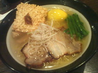 「特製しおそば」@焙煎汐蕎麦処 金字塔の写真