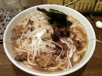 「ラーメン　中太麺」@吉田製麺店の写真