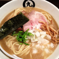 「濃厚鶏太そば」@鶏そば専門店 前略。まるきゅうの写真