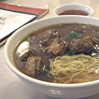 「パイコメン広東式750円」@龍鳳酒家の写真