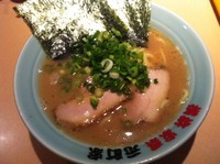 「ラーメン　６５０円」@横浜家系 元町家の写真