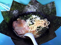 「ラーメン￥600＋のり￥50＋ほうれん草￥50」@らーめん一家の写真