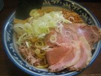 「油そば＋チャーシュー増し　１０００円」@兎に角 松戸店の写真