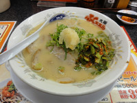 「特製ニラダレラーメン」@大阪ふくちぁんラーメン 鶴見店の写真