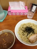 「濃厚つけめん大盛り（750円＋100円）」@つけ麺やったるでの写真