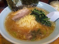「らーめん中盛￥７３０」@よこはまラーメン 大黒家の写真