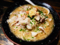 「元祖もばらーめん二段盛(肉140g) 730円 麺大盛 無料」@らぁ麺三軒屋 茂原店の写真