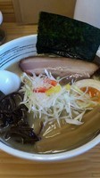 「鶏白湯　塩　中太麺　750円　替え玉　細麺　100円」@濃厚ラーメン じゅんの写真