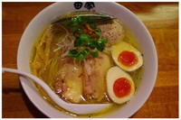 「鶏そば　味玉トッピング」@中華そば田家 ふくふくの写真