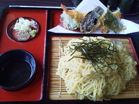 「天ぷらざる中華：子ざる（めん２玉）」@お食事処 千石の写真