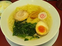 「鶏そば690円（大盛クーポン券）＋半ライス（ランチサービス）」@横浜家系ラーメン 松田家 志木店の写真