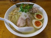 「鶏そば＋大盛り＋味玉　750＋100＋100＝950円」@中華そば田家 ふくふくの写真