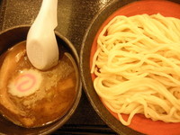 「つけ麺＋中盛　「750円＋サービス」」@山岸一雄製麺所 モラージュ菖蒲店の写真