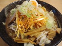 「濃厚ネギ味噌ラーメン 中盛り」@中華そば・特製もりそば 満帆 伊勢崎店の写真