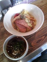 「つけ麺６３０円（６月末まで期間限定）通常７３０円」@新宿 モモンガの写真