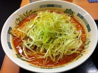 「ピリ辛とんこつネギラーメン　（540円）」@日高屋 青葉台店の写真