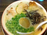 「博多味玉入りラーメン¥700」@博多一丁の写真