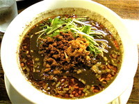「黒胡麻担々麺￥900」@四川担担麺 阿吽 湯島店の写真
