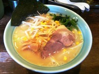 「塩とんこつラーメン」@横浜家系 ラーメン銀家の写真