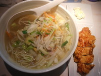「タンメン並（麺１５０ｇ）＋唐揚げ」@湯麺 大八の写真