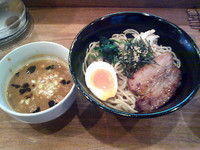 「味噌つけ麺(700円)+ごはん(100円)」@らーめん べんがらの写真