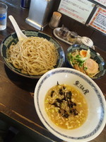 「塩黒つけ麺（あつもり）」@黒潮屋の写真