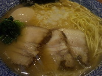 「塩煮干そば特製（９００円）」@らーめん 稲垣 ラーメン燈郎店の写真