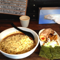 「まぜそば（辛うま）倍盛無料」@オリオン食堂の写真