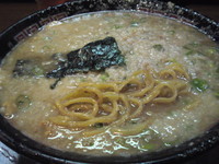 「とんこつラーメン 700円」@無鉄砲 大阪店の写真