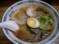 「朝ラーメン+DiDiトッピング+半チャーハン」@桂花ラーメン 新宿ふぁんてんの写真