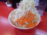 「大豚ラーメン、野菜増し、辛揚げ」@千里眼の写真