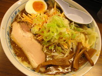 「濃厚ネギ味噌ラーメン￥６００＋海老ワンタン￥１５０」@中華そば・特製もりそば 己勝軒 満帆の写真