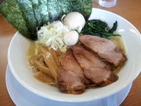 「特清六豚骨塩 大盛(麺固め)」@清六家 本店女組の写真
