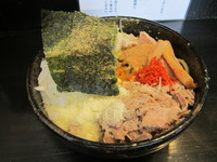 「カレーまぜそば(750円+50円)、チーズ50円、半肉増し」@狼煙 〜NOROSHI〜の写真