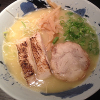 「濃厚鶏そば 750円」@鶏そば 雫一の写真