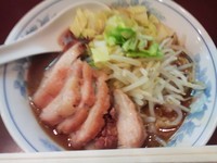 「豚増しらーめん」@らーめん陸の写真