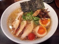 「冷やしラーメン＋煮玉子」@ラーメン一心 本店の写真