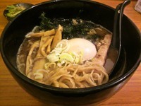 「しょうゆらーめん」@手打ら～めん ふくろたんの写真