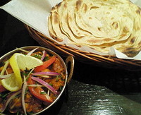 「チャナマサラ＋ラッチャパラタ＝１５９０円　※」@ラズィーズの写真