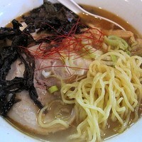 「魚だし塩らーめん+味玉　750円」@栄昇らーめんの写真